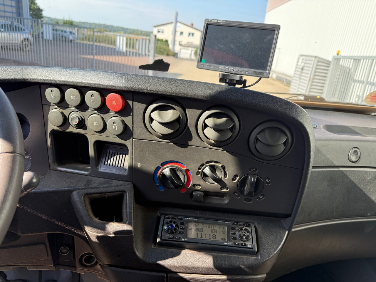 Iveco Daily 65C15D 4x2 Doka Daily 65C15D 4x2 Doka, Grüne Plakette, City-Abroller - شاحنة برافعة خطافية: صورة 3 Iveco Daily 65C15D 4x2 Doka Daily 65C15D 4x2 Doka, Grüne Plakette, City-Abroller - شاحنة برافعة خطافية: صورة 3