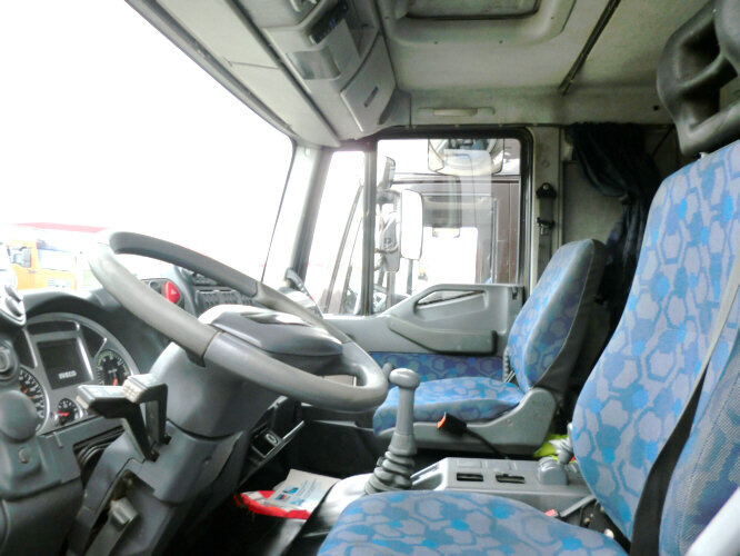 Iveco EuroCargo 75 E 17/4x2 EuroCargo 75 E 17/4x2, 6x VORHANDEN! - شاحنة صندوقية: صورة 5 Iveco EuroCargo 75 E 17/4x2 EuroCargo 75 E 17/4x2, 6x VORHANDEN! - شاحنة صندوقية: صورة 5
