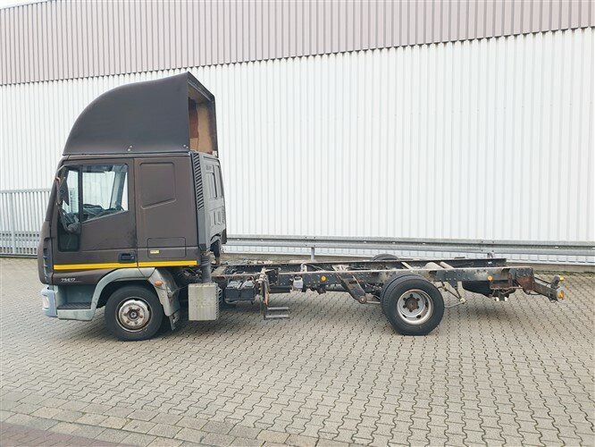 Iveco EuroCargo 75 E 17/4x2 EuroCargo 75 E 17/4x2, 6x VORHANDEN! - شاحنة بهيكل معدني للمقصورة: صورة 3 Iveco EuroCargo 75 E 17/4x2 EuroCargo 75 E 17/4x2, 6x VORHANDEN! - شاحنة بهيكل معدني للمقصورة: صورة 3