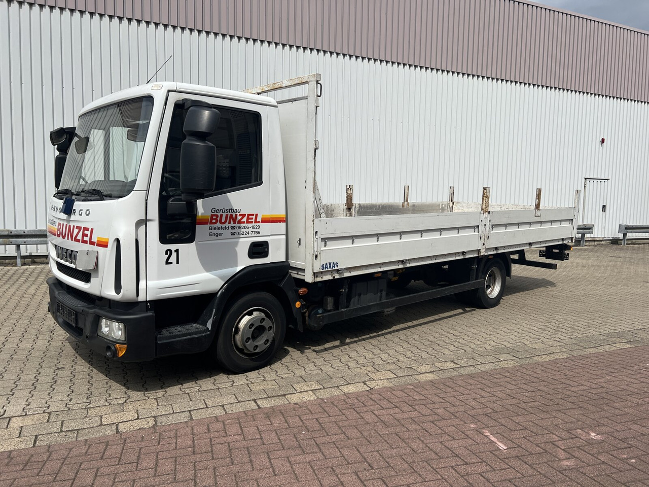 Iveco EuroCargo 75E18 4x2 EuroCargo 75E18 4x2, EEV - شاحنات مسطحة: صورة 1 Iveco EuroCargo 75E18 4x2 EuroCargo 75E18 4x2, EEV - شاحنات مسطحة: صورة 1