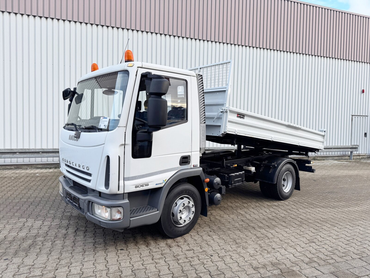 Iveco EuroCargo ML 80E18 K 4x2 EuroCargo ML 80E18 K 4x2 - شاحنة قلاب: صورة 1 Iveco EuroCargo ML 80E18 K 4x2 EuroCargo ML 80E18 K 4x2 - شاحنة قلاب: صورة 1