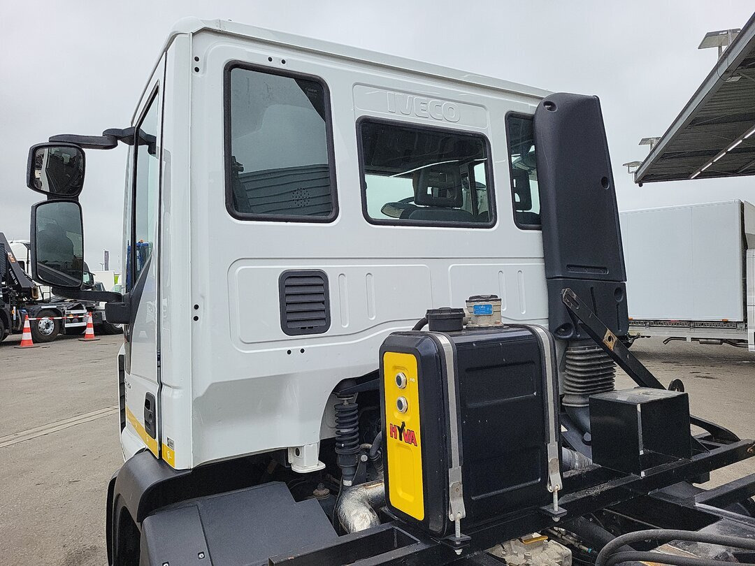 Iveco EuroCargo ML120E22 4x2 EuroCargo ML120E22 4x2, City-Abroller - شاحنة برافعة خطافية: صورة 2 Iveco EuroCargo ML120E22 4x2 EuroCargo ML120E22 4x2, City-Abroller - شاحنة برافعة خطافية: صورة 2