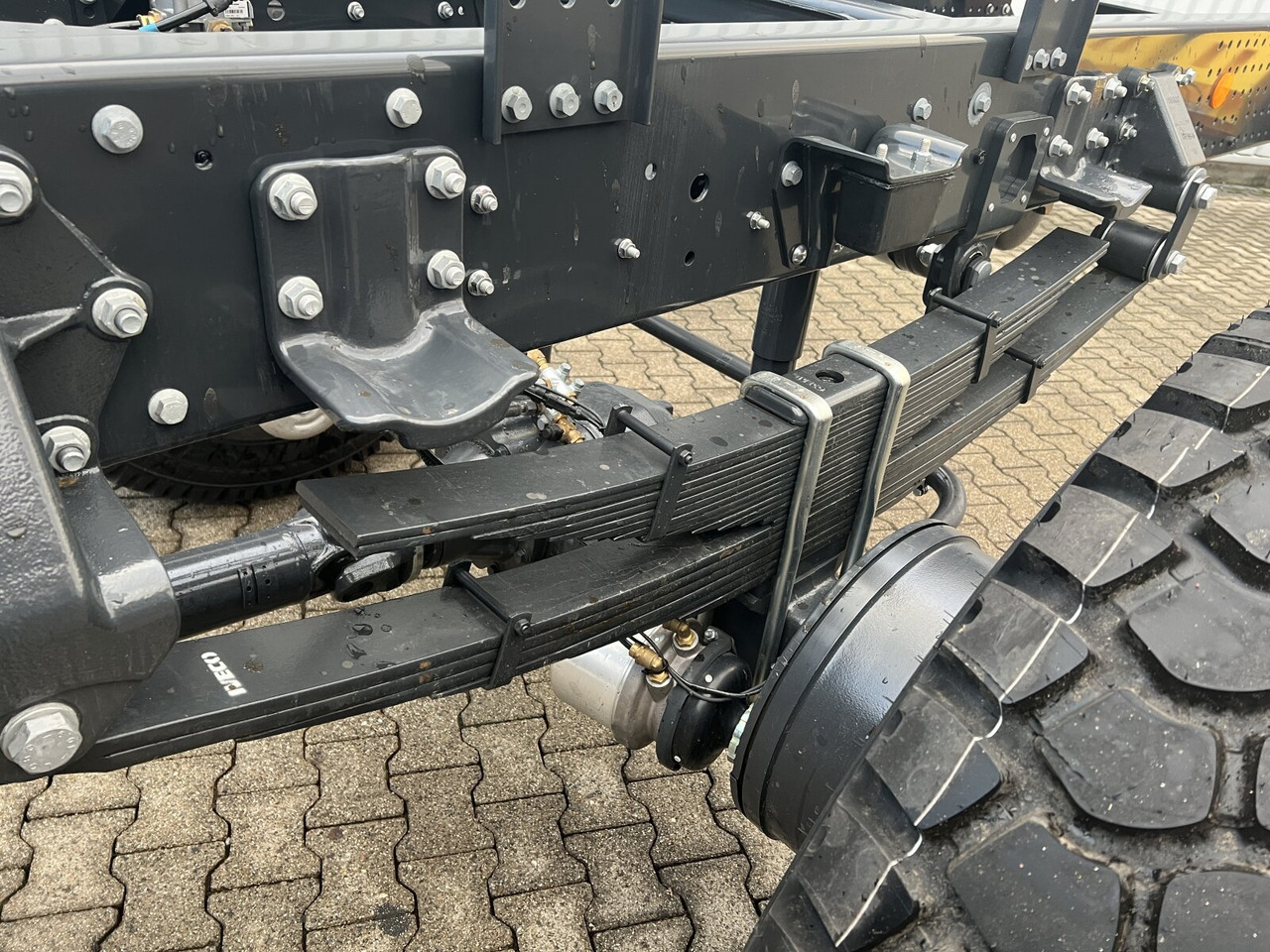 Iveco EuroCargo ML150E24 WS 4x4 EuroCargo ML150E24 WS 4x4, Euro3, mehrfach Vorhanden! - شاحنة بهيكل معدني للمقصورة: صورة 4 Iveco EuroCargo ML150E24 WS 4x4 EuroCargo ML150E24 WS 4x4, Euro3, mehrfach Vorhanden! - شاحنة بهيكل معدني للمقصورة: صورة 4