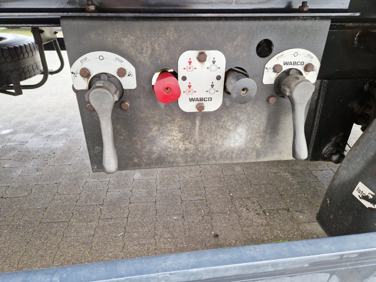 Kleiderkofferanhänger Hofmann, Kleiderkofferanhänger, durchladbar, LBW BÄR, 42 cbm - مقطورة بصندوق مغلق: صورة 5 Kleiderkofferanhänger Hofmann, Kleiderkofferanhänger, durchladbar, LBW BÄR, 42 cbm - مقطورة بصندوق مغلق: صورة 5