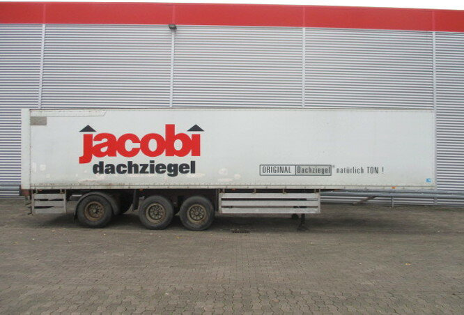 Kögel SAnh SF 24 SF 24 Kofferauflieger, gelenkte Achse, Rolltor, 77 cbm - نصف مقطورة بصندوق مغلق: صورة 5 Kögel SAnh SF 24 SF 24 Kofferauflieger, gelenkte Achse, Rolltor, 77 cbm - نصف مقطورة بصندوق مغلق: صورة 5