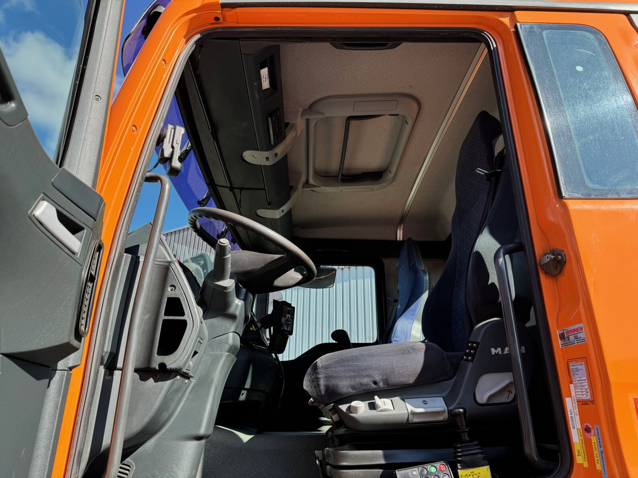 MAN TGA 18.310 4x4 BL TGA 18.310 4x4 BL, Winterdienstausstattung - شاحنة قلاب, شاحنة كرين: صورة 3 MAN TGA 18.310 4x4 BL TGA 18.310 4x4 BL, Winterdienstausstattung - شاحنة قلاب, شاحنة كرين: صورة 3