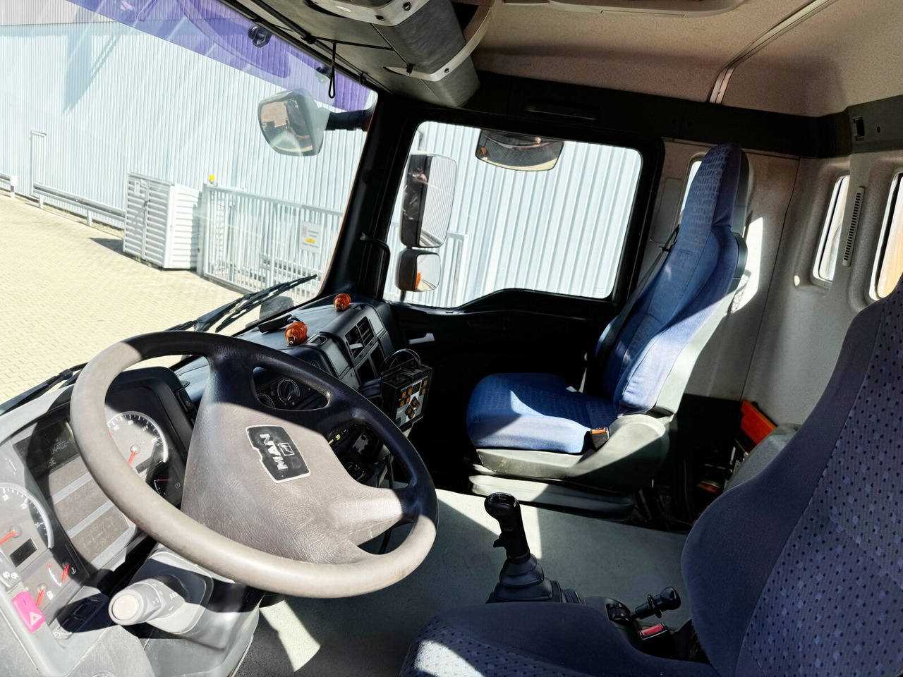 MAN TGA 18.310 4x4 BL TGA 18.310 4x4 BL, Winterdienstausstattung - شاحنة قلاب, شاحنة كرين: صورة 4 MAN TGA 18.310 4x4 BL TGA 18.310 4x4 BL, Winterdienstausstattung - شاحنة قلاب, شاحنة كرين: صورة 4