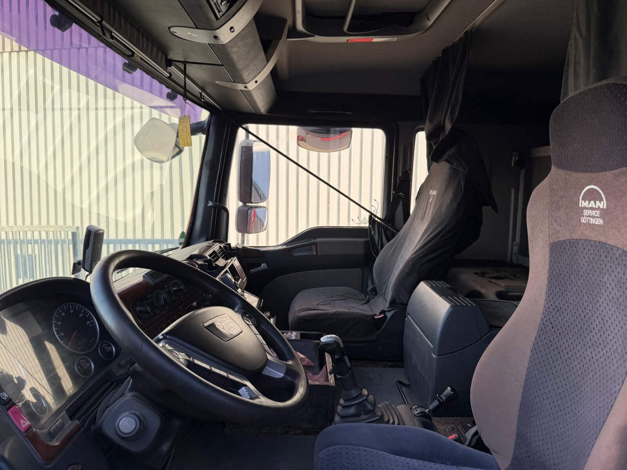 MAN TGA 26.480 6X6H BL TGA 26.480 6X6H BL, HydroDrive, Intarder, Wechselsystem (Sattelplatte) - شاحنة قلاب: صورة 5 MAN TGA 26.480 6X6H BL TGA 26.480 6X6H BL, HydroDrive, Intarder, Wechselsystem (Sattelplatte) - شاحنة قلاب: صورة 5