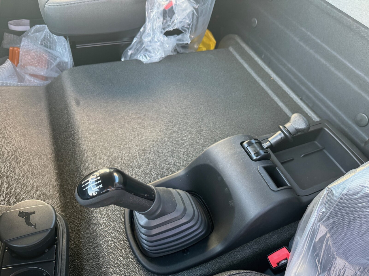 MAN TGL 8.190 4x2 BB CH TGL 8.190 4x2 BB CH, Nebenantrieb, 2x VORHANDEN - شاحنة بهيكل معدني للمقصورة: صورة 3 MAN TGL 8.190 4x2 BB CH TGL 8.190 4x2 BB CH, Nebenantrieb, 2x VORHANDEN - شاحنة بهيكل معدني للمقصورة: صورة 3