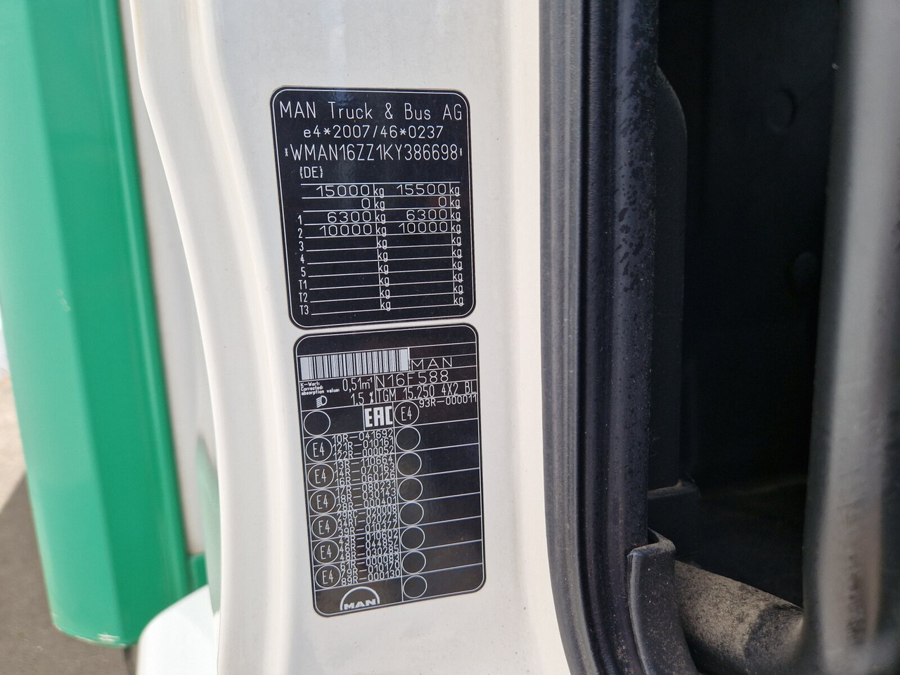 MAN TGM 15.250/340 4X2 BL TGM 15.250/340 4X2 BL, Tiefkühlkoffer, Thermoking, Rolltor, unterfaltbare Dhollandia LBW - شاحنة ذات مبرد: صورة 4 MAN TGM 15.250/340 4X2 BL TGM 15.250/340 4X2 BL, Tiefkühlkoffer, Thermoking, Rolltor, unterfaltbare Dhollandia LBW - شاحنة ذات مبرد: صورة 4