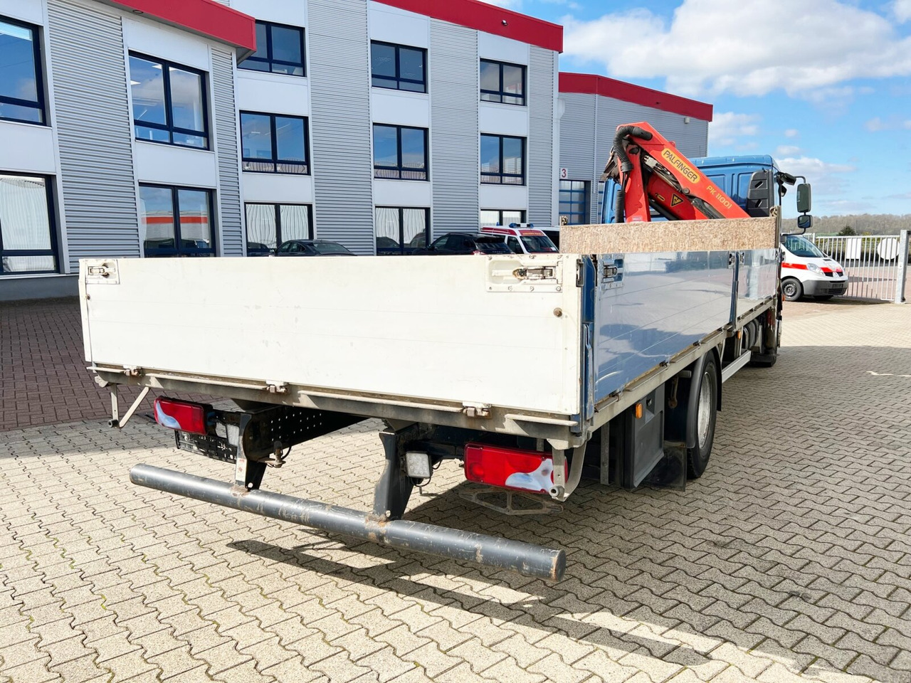 شاحنة كرين, شاحنات مسطحة MAN TGM 15.250/340 4X2 BL TGM 15.250/340 4X2 BL mit Kran Palfinger PK 11001: صورة 11