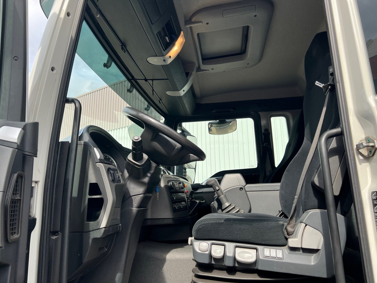 تأجير MAN TGS 26.360/400 6x2-4 BL TGS 26.360/400 6x2-4 BL, Lenk-/Lift, Kran Atlas AK 206.3E A5, Funk MAN TGS 26.360/400 6x2-4 BL TGS 26.360/400 6x2-4 BL, Lenk-/Lift, Kran Atlas AK 206.3E A5, Funk: صورة 10