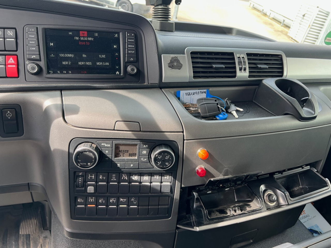 تأجير MAN TGS 26.360/400 6x2-4 BL TGS 26.360/400 6x2-4 BL, Lenk-/Lift, Kran Atlas AK 206.3E A5, Funk MAN TGS 26.360/400 6x2-4 BL TGS 26.360/400 6x2-4 BL, Lenk-/Lift, Kran Atlas AK 206.3E A5, Funk: صورة 14