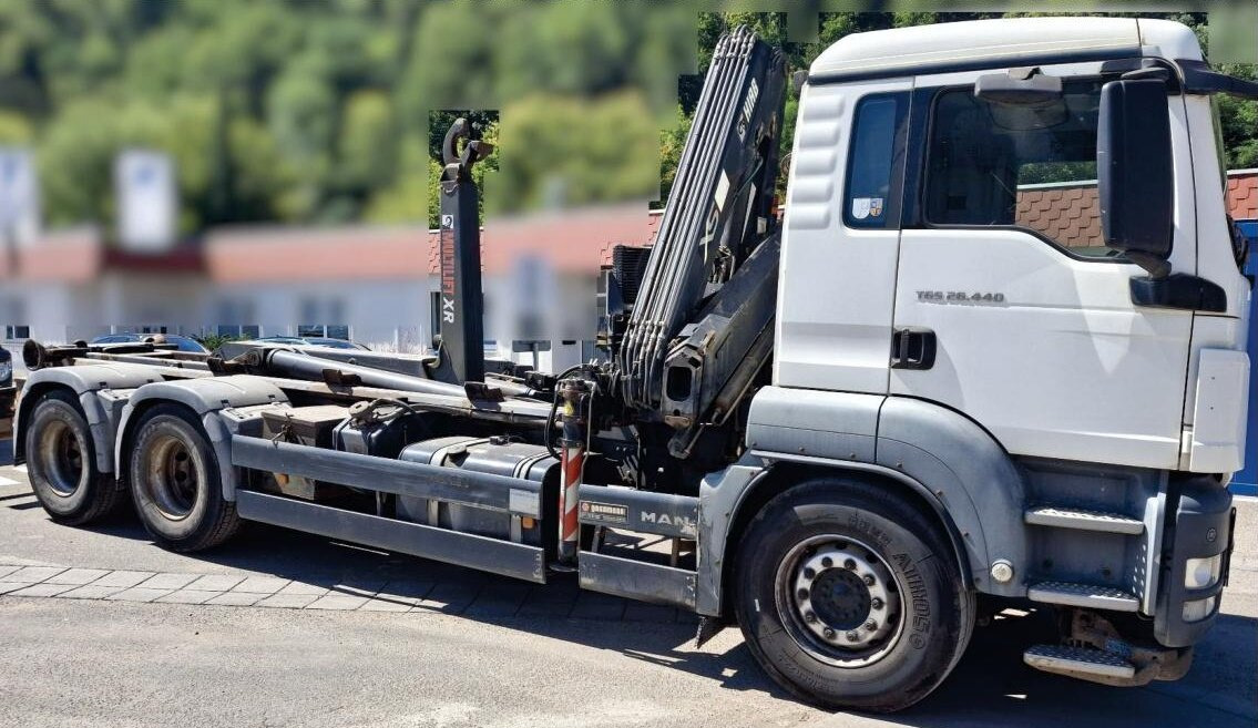 MAN TGS 26.440 BB 6x4 TGS 26.440 BB/6x4 Hiab Kran 166 BS-2-Hiduo, Multilift XR 21 S 59 Abrollanlage - شاحنة برافعة خطافية, شاحنة كرين: صورة 1 MAN TGS 26.440 BB 6x4 TGS 26.440 BB/6x4 Hiab Kran 166 BS-2-Hiduo, Multilift XR 21 S 59 Abrollanlage - شاحنة برافعة خطافية, شاحنة كرين: صورة 1
