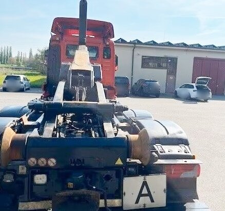 MAN TGS 26.480 6x2-4 BL TGS 26.480 6x2-4 BL, Intarder, Lenk-/Liftachse, Motorabtrieb - شاحنة برافعة خطافية: صورة 4 MAN TGS 26.480 6x2-4 BL TGS 26.480 6x2-4 BL, Intarder, Lenk-/Liftachse, Motorabtrieb - شاحنة برافعة خطافية: صورة 4