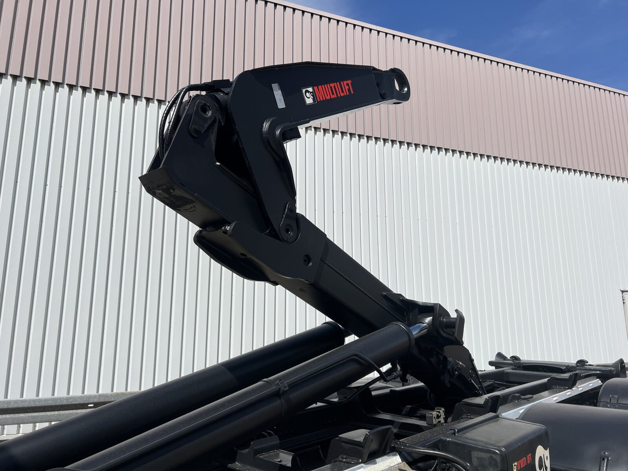 MAN TGS 26.500 6x4H-4 BL TGS 26.500 6x4H-4 BL, HydroDrive, PriTarder, Lenk-/Liftachse, AT-Motor - شاحنة برافعة خطافية: صورة 2 MAN TGS 26.500 6x4H-4 BL TGS 26.500 6x4H-4 BL, HydroDrive, PriTarder, Lenk-/Liftachse, AT-Motor - شاحنة برافعة خطافية: صورة 2