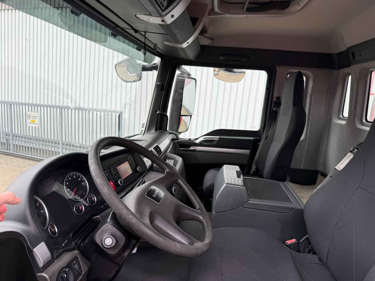 تأجير MAN TGS 33.400 6x4 BB TGS 33.400 6x4 BB, Navi, Heckkran PK18002-EH C, Funk MAN TGS 33.400 6x4 BB TGS 33.400 6x4 BB, Navi, Heckkran PK18002-EH C, Funk: صورة 6