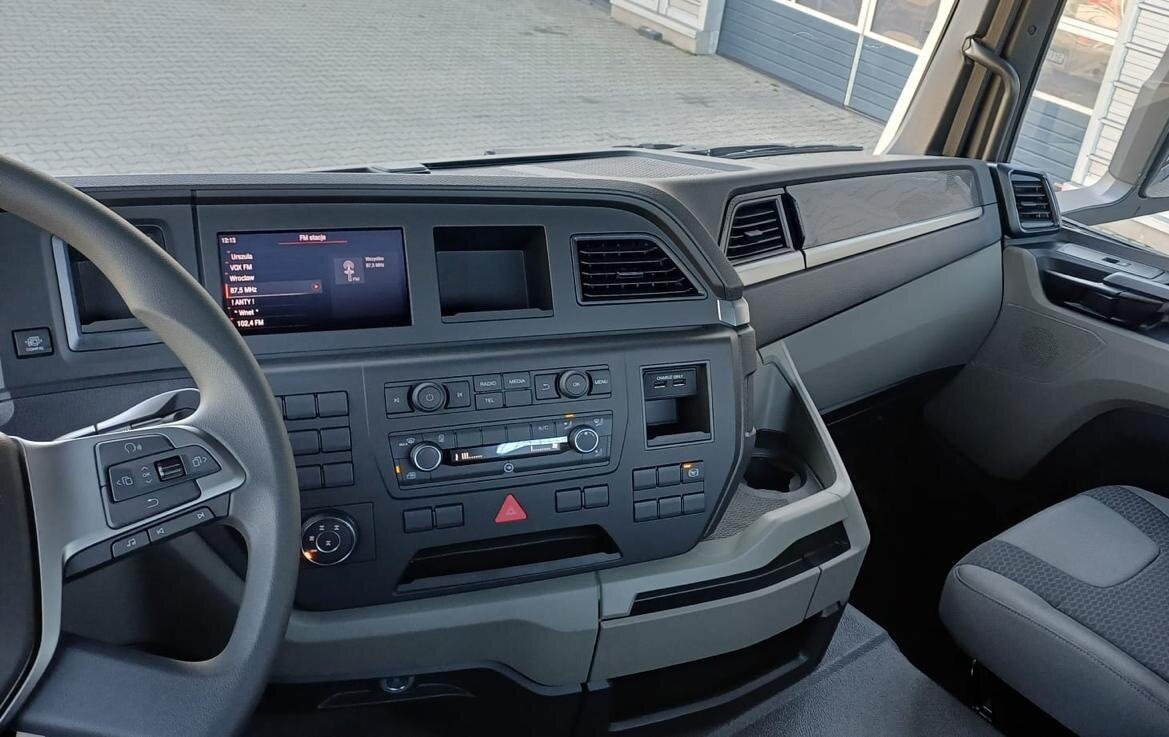 MAN TGS 33.440 6x6 BB CH TGS 33.440 6x6 BB CH, Hohe Bauart, Nebenantrieb - شاحنة بهيكل معدني للمقصورة: صورة 5 MAN TGS 33.440 6x6 BB CH TGS 33.440 6x6 BB CH, Hohe Bauart, Nebenantrieb - شاحنة بهيكل معدني للمقصورة: صورة 5