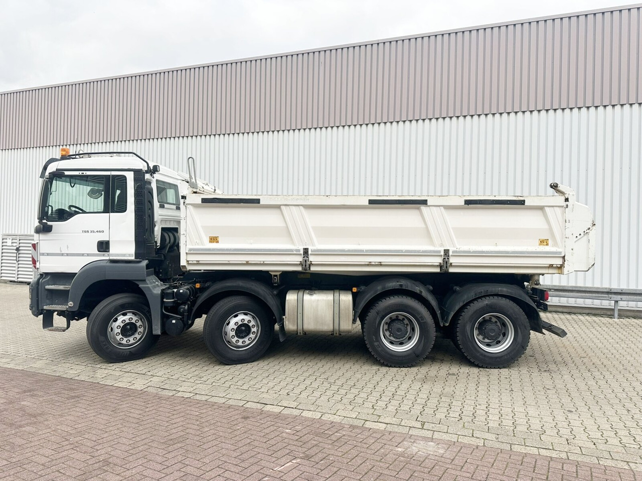 تأجير MAN TGS 35.460 8X4 BB TGS 35.460 8X4 BB, Meiller Bordmatik, Rollplane, 13m³ MAN TGS 35.460 8X4 BB TGS 35.460 8X4 BB, Meiller Bordmatik, Rollplane, 13m³: صورة 12