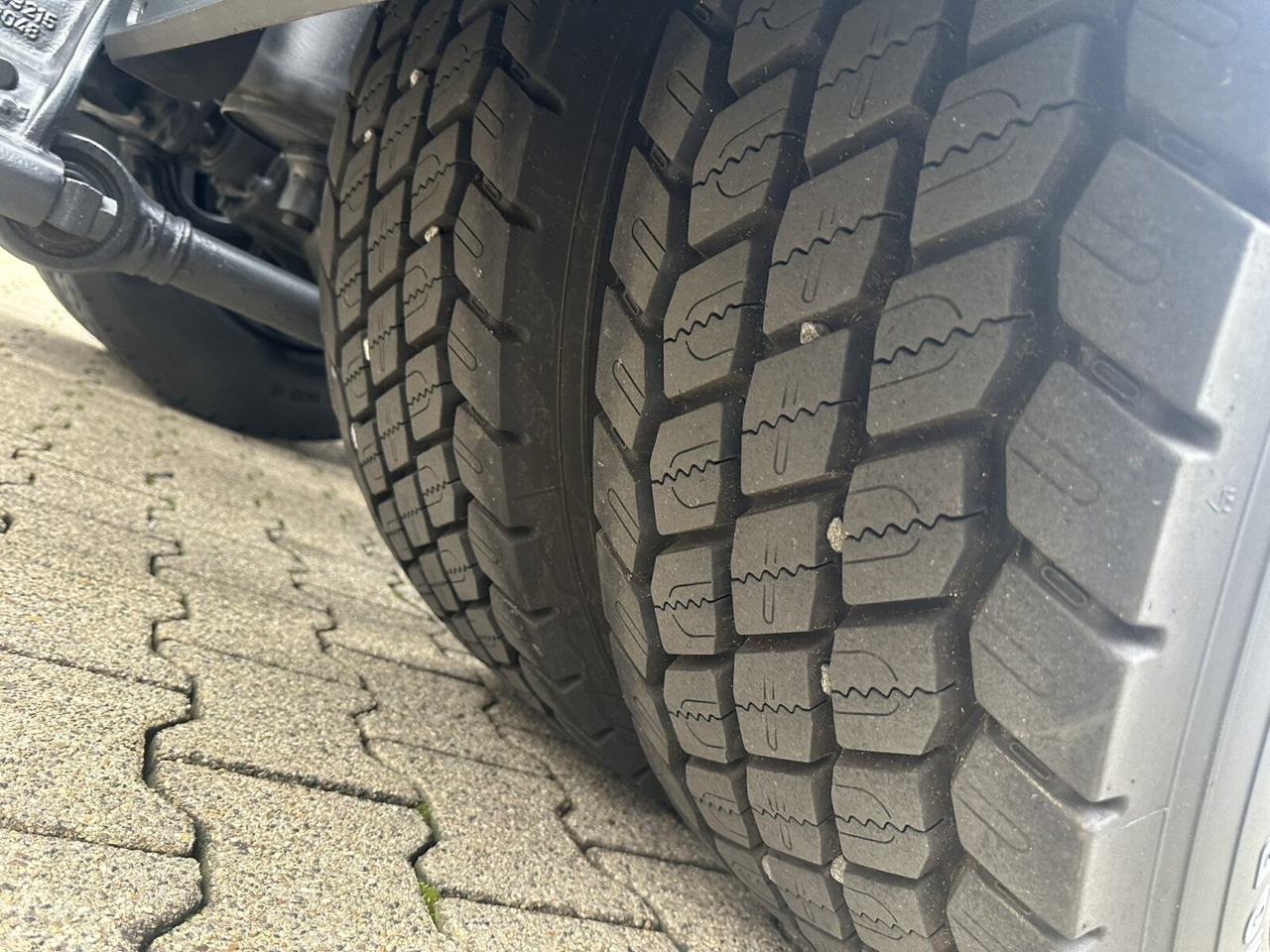 MAN TGX 18.360 4X2 LL TGX 18.360 4X2 LL, Fahrschule - شاحنة: صورة 2 MAN TGX 18.360 4X2 LL TGX 18.360 4X2 LL, Fahrschule - شاحنة: صورة 2