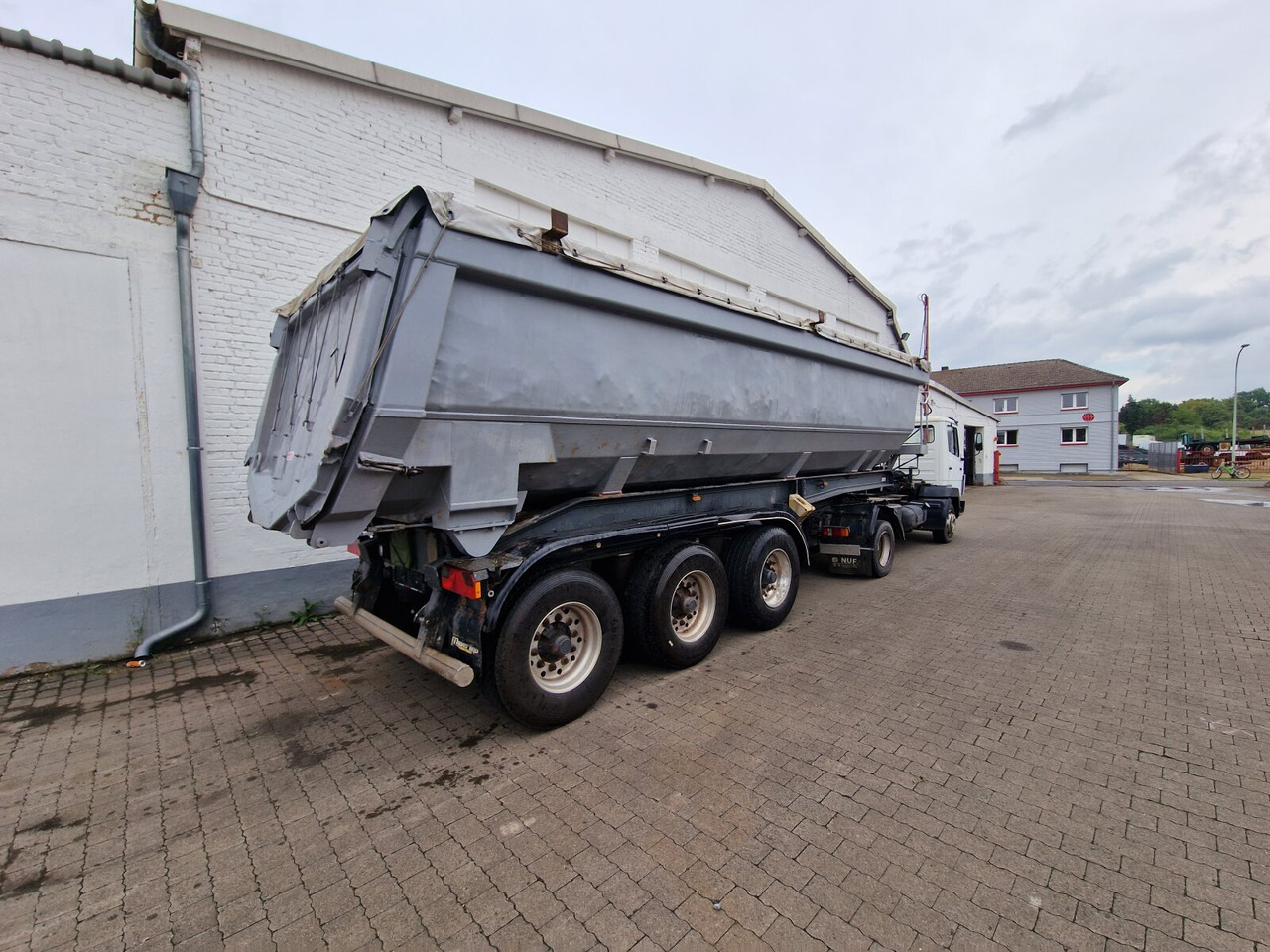Meierling MKS 24 Meierling Combimulde MSK 24, 5.600 kg Leergew., 24 cbm - نصف مقطورة: صورة 4 Meierling MKS 24 Meierling Combimulde MSK 24, 5.600 kg Leergew., 24 cbm - نصف مقطورة: صورة 4