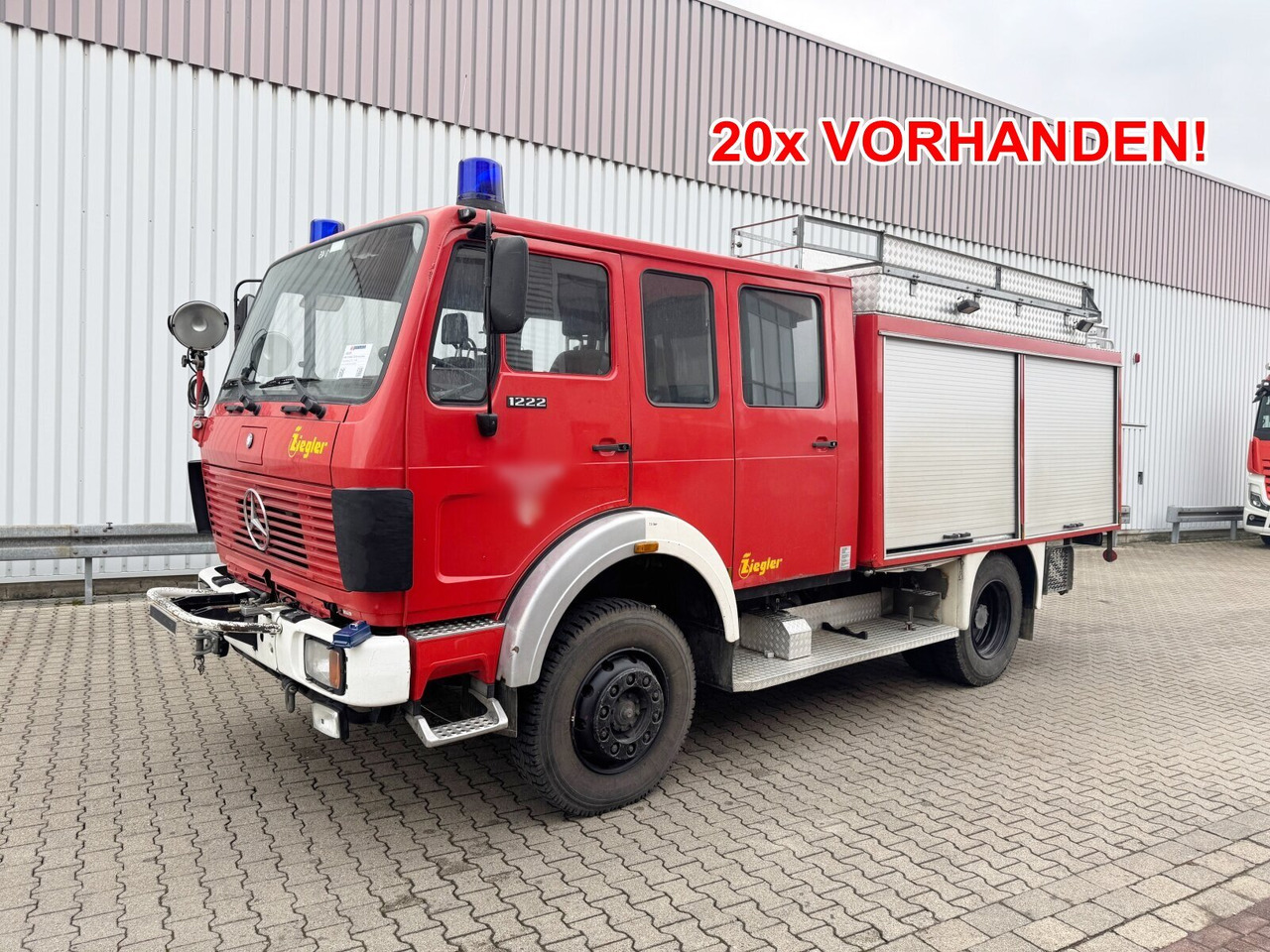 Mercedes-Benz 1222 AF 4x4 Doka 1222 AF 4x4 Doka, LF 16 TS - سيارة إسعاف: صورة 1 Mercedes-Benz 1222 AF 4x4 Doka 1222 AF 4x4 Doka, LF 16 TS - سيارة إسعاف: صورة 1