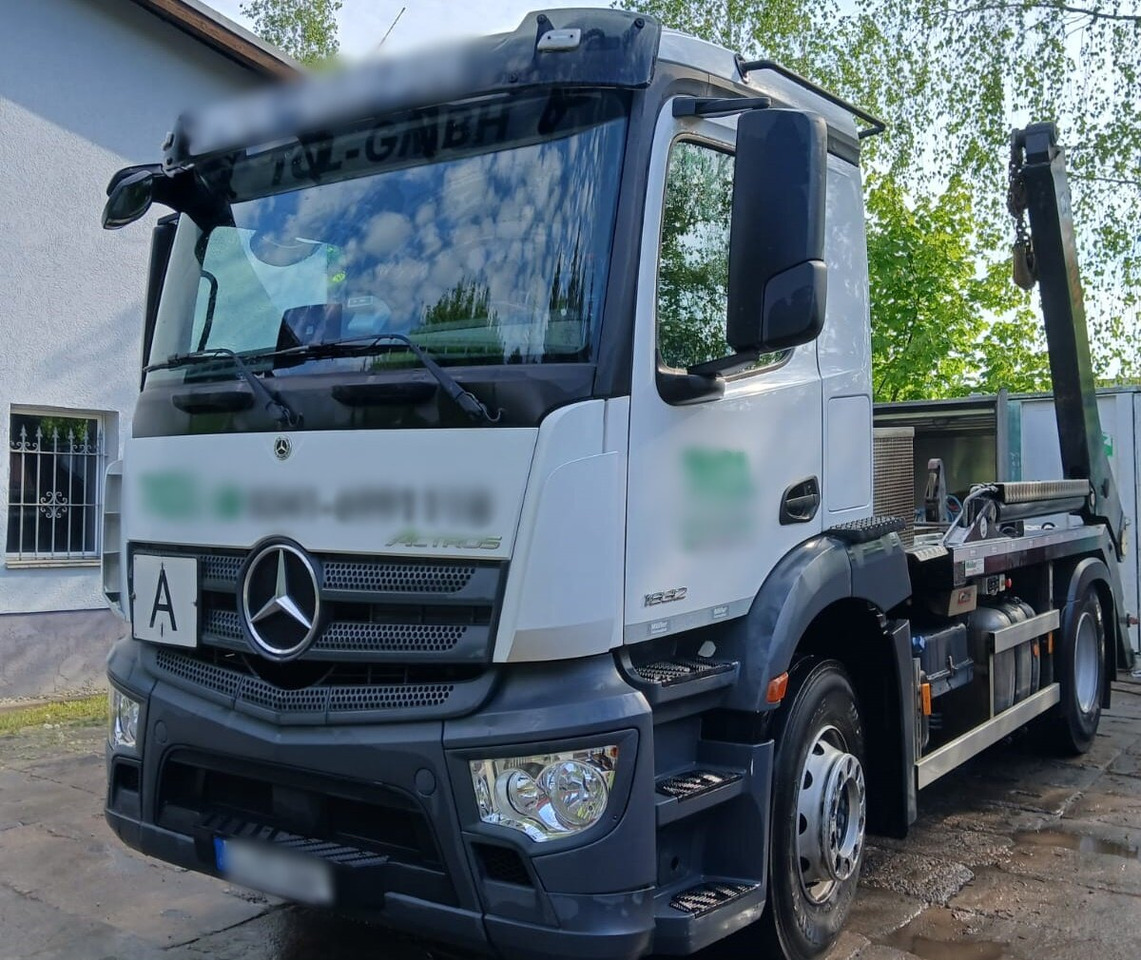 Mercedes-Benz Actros 1832 L 4x2 Actros 1832 L 4x2, Navi, MultimediaCockpit, Funk - شاحنة لودر انزلاقي: صورة 1 Mercedes-Benz Actros 1832 L 4x2 Actros 1832 L 4x2, Navi, MultimediaCockpit, Funk - شاحنة لودر انزلاقي: صورة 1