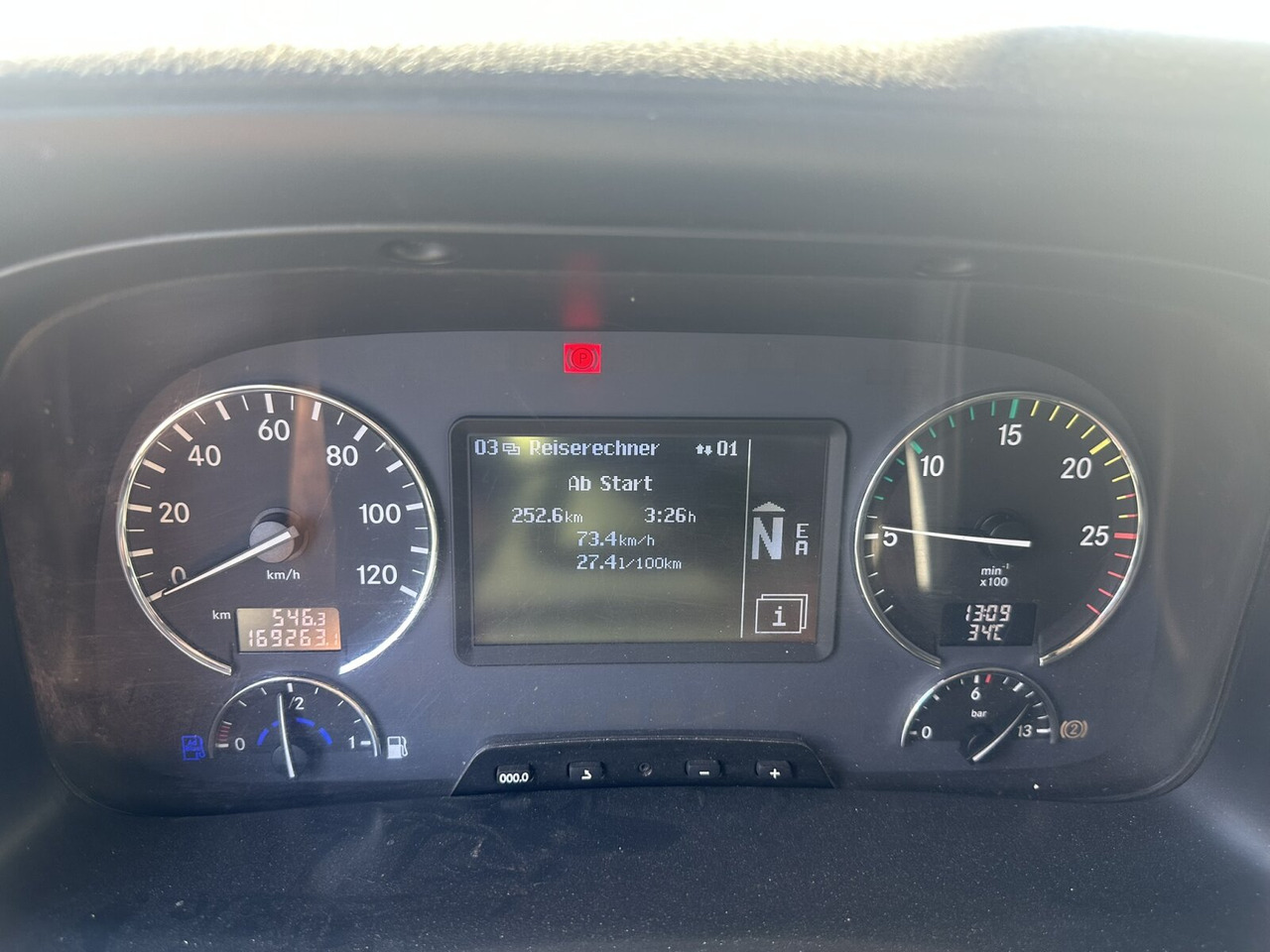 Mercedes-Benz Actros 2532 L 6x2 Actros 2532/41 L 6x2, EEV, Lenkachse - شاحنة بهيكل معدني للمقصورة: صورة 2 Mercedes-Benz Actros 2532 L 6x2 Actros 2532/41 L 6x2, EEV, Lenkachse - شاحنة بهيكل معدني للمقصورة: صورة 2