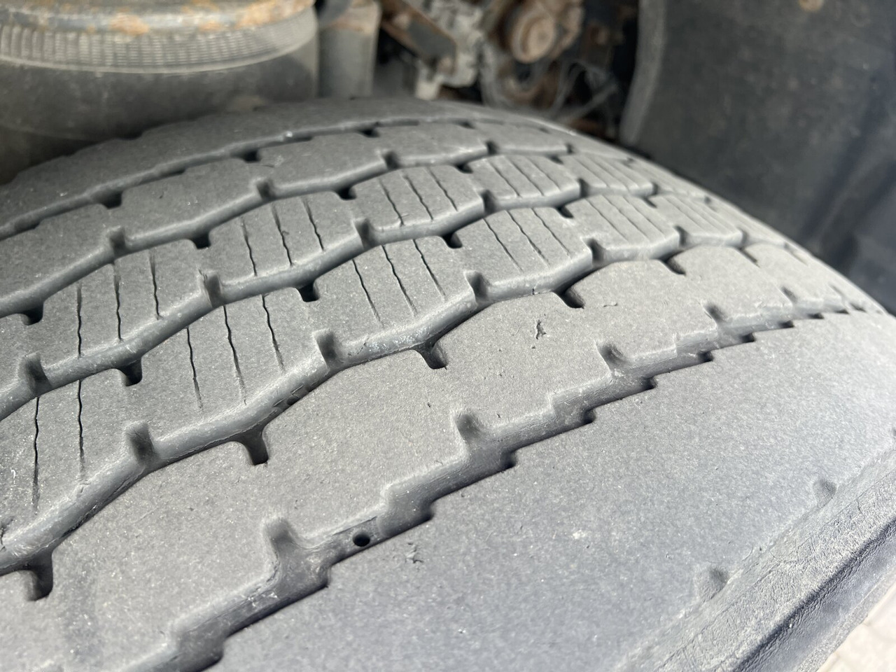 Mercedes-Benz Actros 2541 L 6x2 Actros 2541 L 6x2, Fahrschulausstattung, MegaSpace, Retarder, Liftachse, Traum Zustand - شاحنة: صورة 3 Mercedes-Benz Actros 2541 L 6x2 Actros 2541 L 6x2, Fahrschulausstattung, MegaSpace, Retarder, Liftachse, Traum Zustand - شاحنة: صورة 3