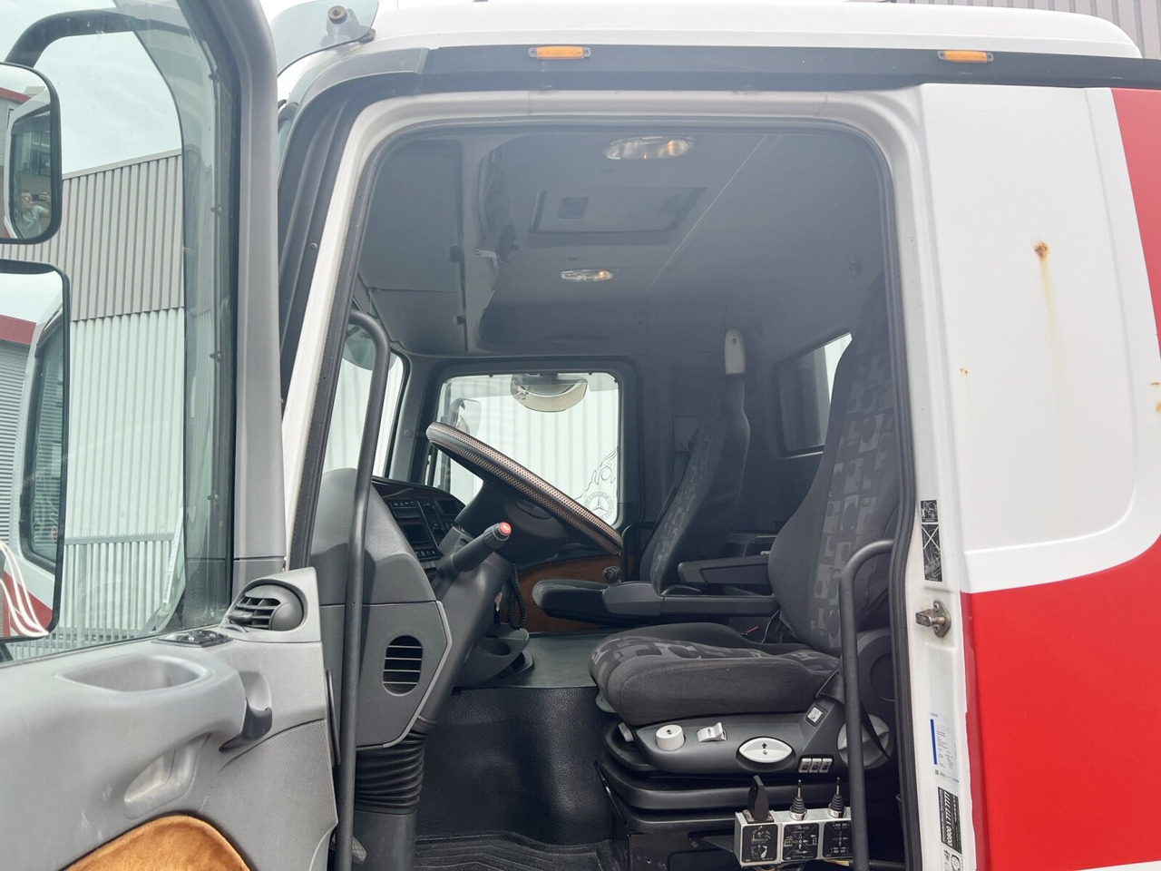 Mercedes-Benz Actros 2546 L 6x2 Actros 2546 L 6x2/48, Lift-/Lenkachse, RK 20.70 bis 7 m Container - شاحنة برافعة خطافية: صورة 2 Mercedes-Benz Actros 2546 L 6x2 Actros 2546 L 6x2/48, Lift-/Lenkachse, RK 20.70 bis 7 m Container - شاحنة برافعة خطافية: صورة 2