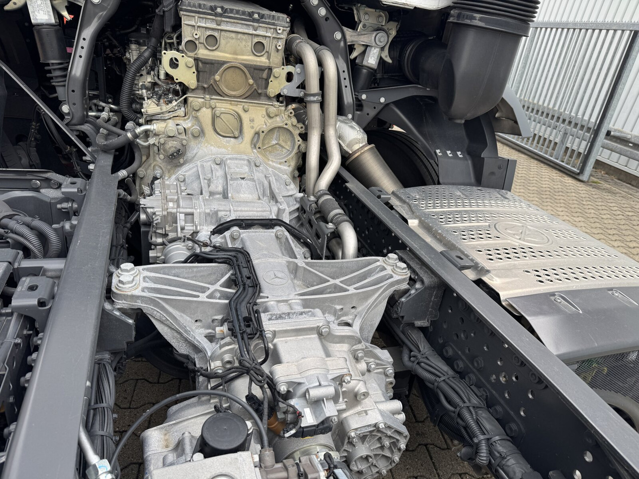 Mercedes-Benz Actros 2548 L 6x2 Actros 2548 L 6x2, Retarder, Lenk-/Liftachse - شاحنة برافعة خطافية: صورة 2 Mercedes-Benz Actros 2548 L 6x2 Actros 2548 L 6x2, Retarder, Lenk-/Liftachse - شاحنة برافعة خطافية: صورة 2