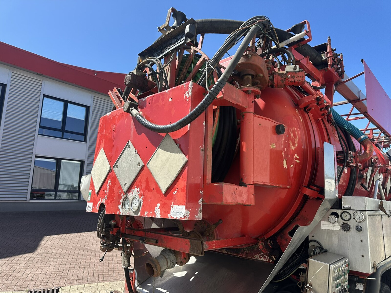 Mercedes-Benz Actros 2635 6x4 Actros 2635 6x4, Kutschke Saug- und Spülwagen ca. 13,5m³ - شاحنة: صورة 4 Mercedes-Benz Actros 2635 6x4 Actros 2635 6x4, Kutschke Saug- und Spülwagen ca. 13,5m³ - شاحنة: صورة 4