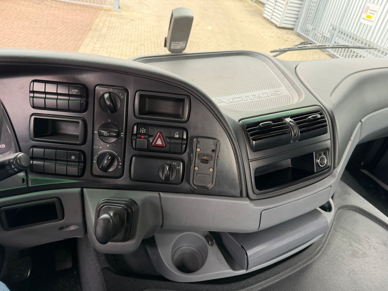 Mercedes-Benz Actros 2641 6x4 Actros 2641 6x4 - شاحنة برافعة خطافية: صورة 3 Mercedes-Benz Actros 2641 6x4 Actros 2641 6x4 - شاحنة برافعة خطافية: صورة 3