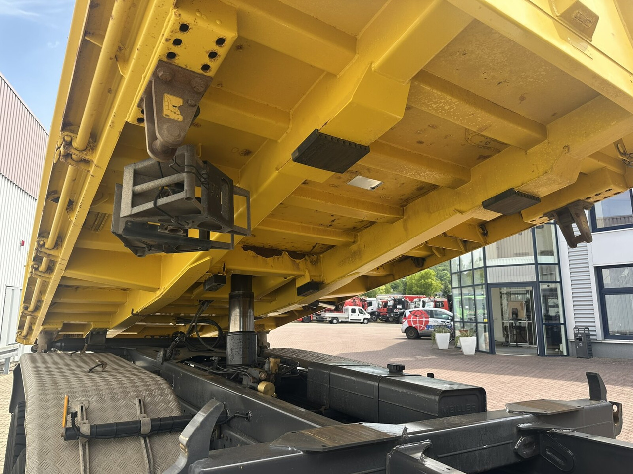 شاحنة قلاب Mercedes-Benz Actros 3348 AK 6x6 Actros 3348 AK 6x6, Bordmatik links: صورة 11