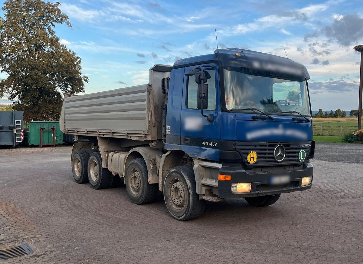 Mercedes-Benz Actros 4140 8x4/4 Actros 4140 8x4/4, Alu-Bordwände - شاحنة قلاب: صورة 2 Mercedes-Benz Actros 4140 8x4/4 Actros 4140 8x4/4, Alu-Bordwände - شاحنة قلاب: صورة 2