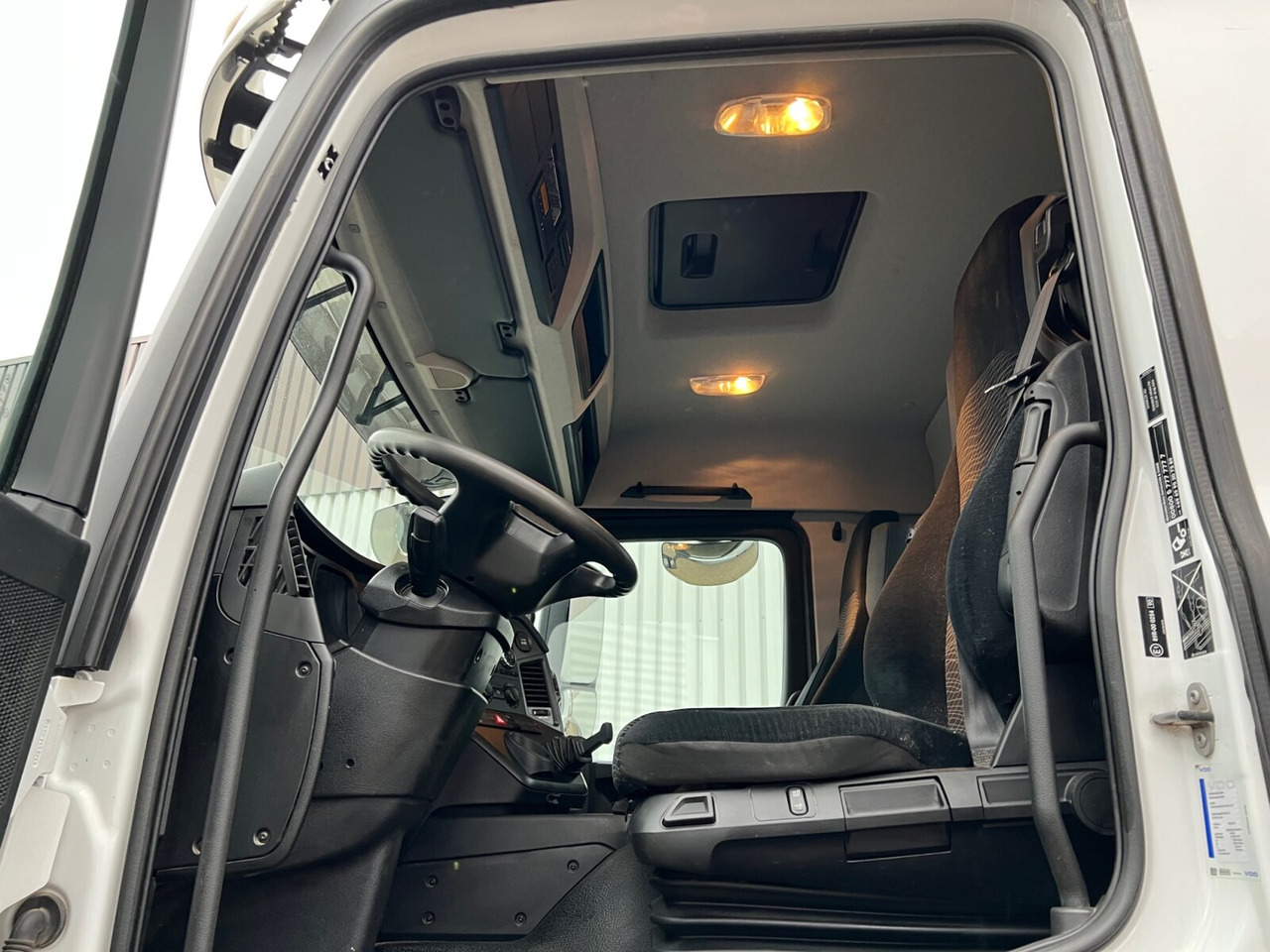 Mercedes-Benz Arocs 1830 K 4x2 Arocs 1830 K 4x2, Funk - شاحنة لودر انزلاقي: صورة 3 Mercedes-Benz Arocs 1830 K 4x2 Arocs 1830 K 4x2, Funk - شاحنة لودر انزلاقي: صورة 3