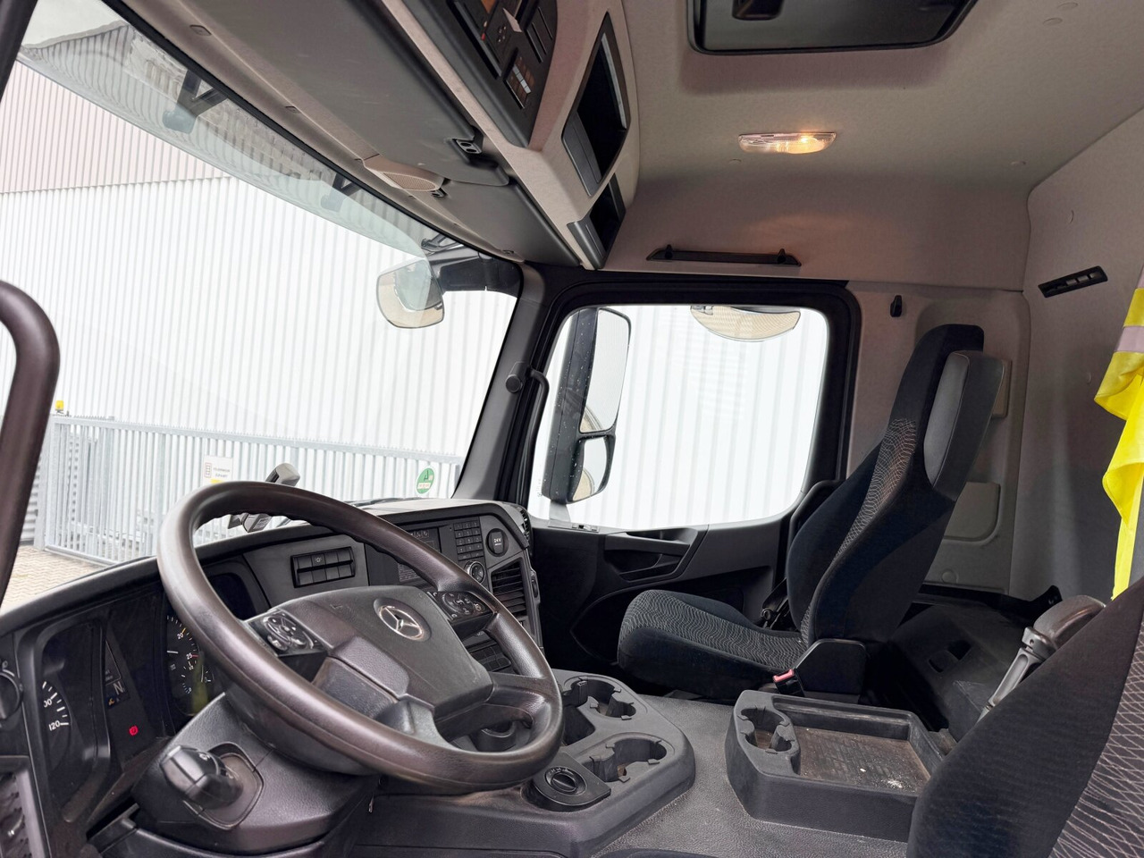 Mercedes-Benz Arocs 1842 AK 4x4 Arocs 1842 AK 4x4 - شاحنة قلاب: صورة 3 Mercedes-Benz Arocs 1842 AK 4x4 Arocs 1842 AK 4x4 - شاحنة قلاب: صورة 3