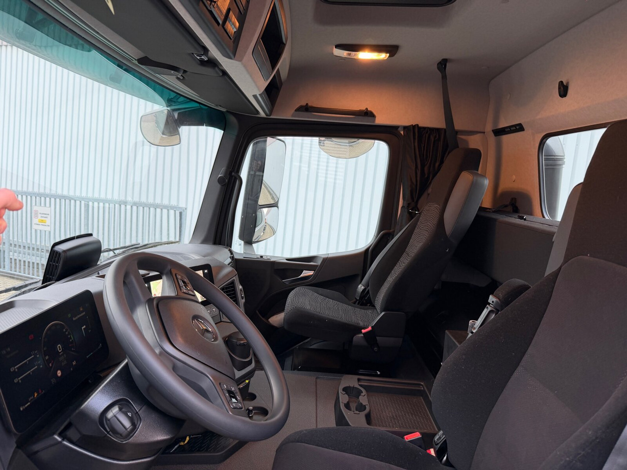 Mercedes-Benz Arocs 2542 L 6x2/4 Arocs 2542/45 L 6x2/4, Vorlauflenk-/liftachse, Navi, MultimediaCockpit - شاحنة لودر انزلاقي: صورة 3 Mercedes-Benz Arocs 2542 L 6x2/4 Arocs 2542/45 L 6x2/4, Vorlauflenk-/liftachse, Navi, MultimediaCockpit - شاحنة لودر انزلاقي: صورة 3