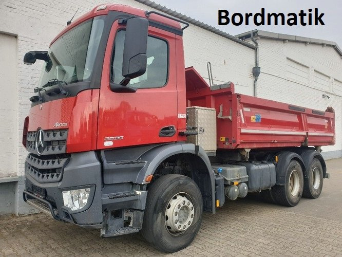 Mercedes-Benz Arocs 2635/40 K 6x4 Arocs 2635/40 K 6x4, Bordmatik links - شاحنة قلاب: صورة 1 Mercedes-Benz Arocs 2635/40 K 6x4 Arocs 2635/40 K 6x4, Bordmatik links - شاحنة قلاب: صورة 1