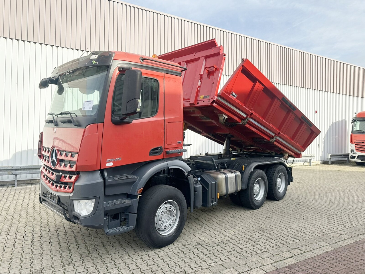 Mercedes-Benz Arocs 2645 K 6x4 Arocs 2645 K 6x4, Retarder, Bordmatik - شاحنة قلاب: صورة 1 Mercedes-Benz Arocs 2645 K 6x4 Arocs 2645 K 6x4, Retarder, Bordmatik - شاحنة قلاب: صورة 1