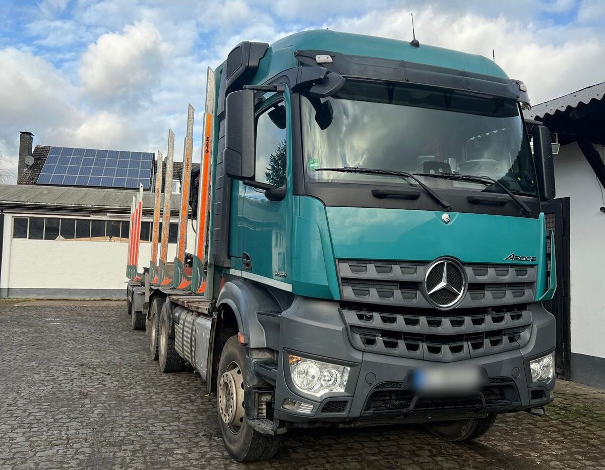 Mercedes-Benz Arocs 2651 L 6x4 Arocs 2651 L 6x4, Retarder, StreamSpace, Heckkran Epsilon M120L - شاحنة قطع الأشجار, شاحنة كرين: صورة 2 Mercedes-Benz Arocs 2651 L 6x4 Arocs 2651 L 6x4, Retarder, StreamSpace, Heckkran Epsilon M120L - شاحنة قطع الأشجار, شاحنة كرين: صورة 2