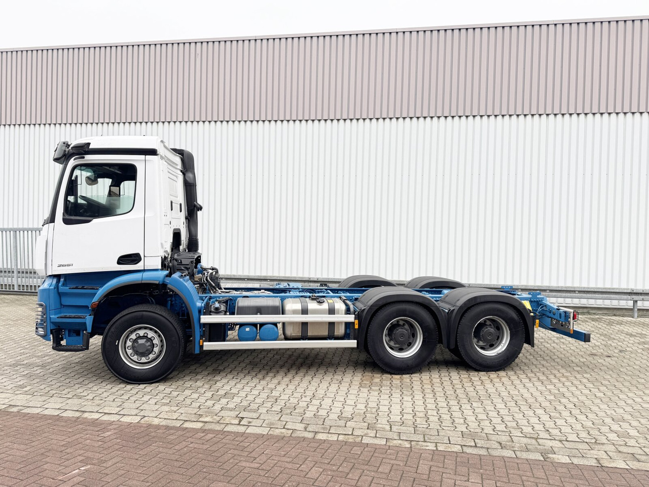 شاحنة بهيكل معدني للمقصورة للبيع Mercedes-Benz Arocs 2651 L 6x6 Arocs 2651 L 6x6, HydroDrive, MirrorCam, Massage-Sitz, Motorabtrieb: صورة 12 شاحنة بهيكل معدني للمقصورة للبيع Mercedes-Benz Arocs 2651 L 6x6 Arocs 2651 L 6x6, HydroDrive, MirrorCam, Massage-Sitz, Motorabtrieb: صورة 12