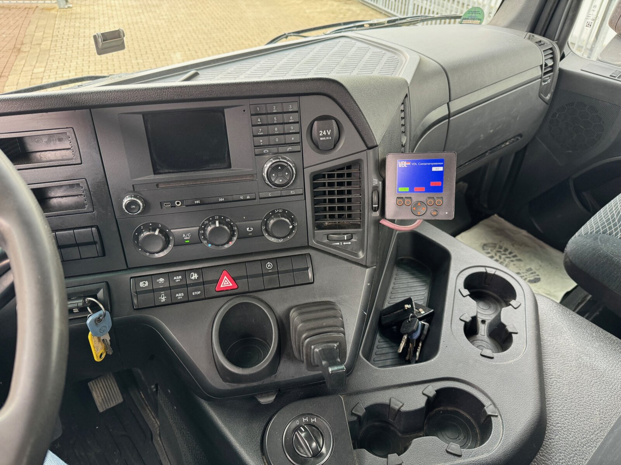 Mercedes-Benz Arocs 3243 LK 8x4/4 Arocs 3243 LK 8x4/4, Motorabtrieb - شاحنة برافعة خطافية: صورة 5 Mercedes-Benz Arocs 3243 LK 8x4/4 Arocs 3243 LK 8x4/4, Motorabtrieb - شاحنة برافعة خطافية: صورة 5