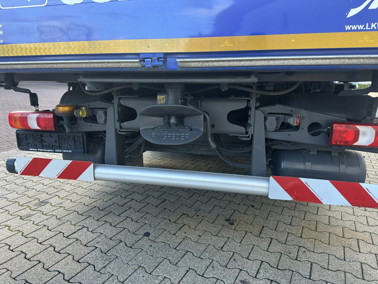 Mercedes-Benz Arocs 3245 L 8x2/6 Arocs 3245 L 8x2/6, Kran Fassi F 545 RA 2.26 XE, Jib, Funk, 29,7 m - 400 kg - شاحنة كرين, شاحنات مسطحة: صورة 5 Mercedes-Benz Arocs 3245 L 8x2/6 Arocs 3245 L 8x2/6, Kran Fassi F 545 RA 2.26 XE, Jib, Funk, 29,7 m - 400 kg - شاحنة كرين, شاحنات مسطحة: صورة 5