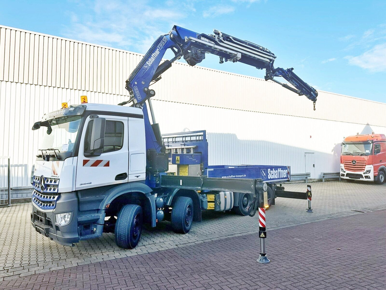 Mercedes-Benz Arocs 3245 L 8x2/6 Arocs 3245 L 8x2/6, Kran Fassi F 545 RA 2.26 XE, Jib, Funk, 29,7 m - 400 kg - شاحنة كرين, شاحنات مسطحة: صورة 1 Mercedes-Benz Arocs 3245 L 8x2/6 Arocs 3245 L 8x2/6, Kran Fassi F 545 RA 2.26 XE, Jib, Funk, 29,7 m - 400 kg - شاحنة كرين, شاحنات مسطحة: صورة 1