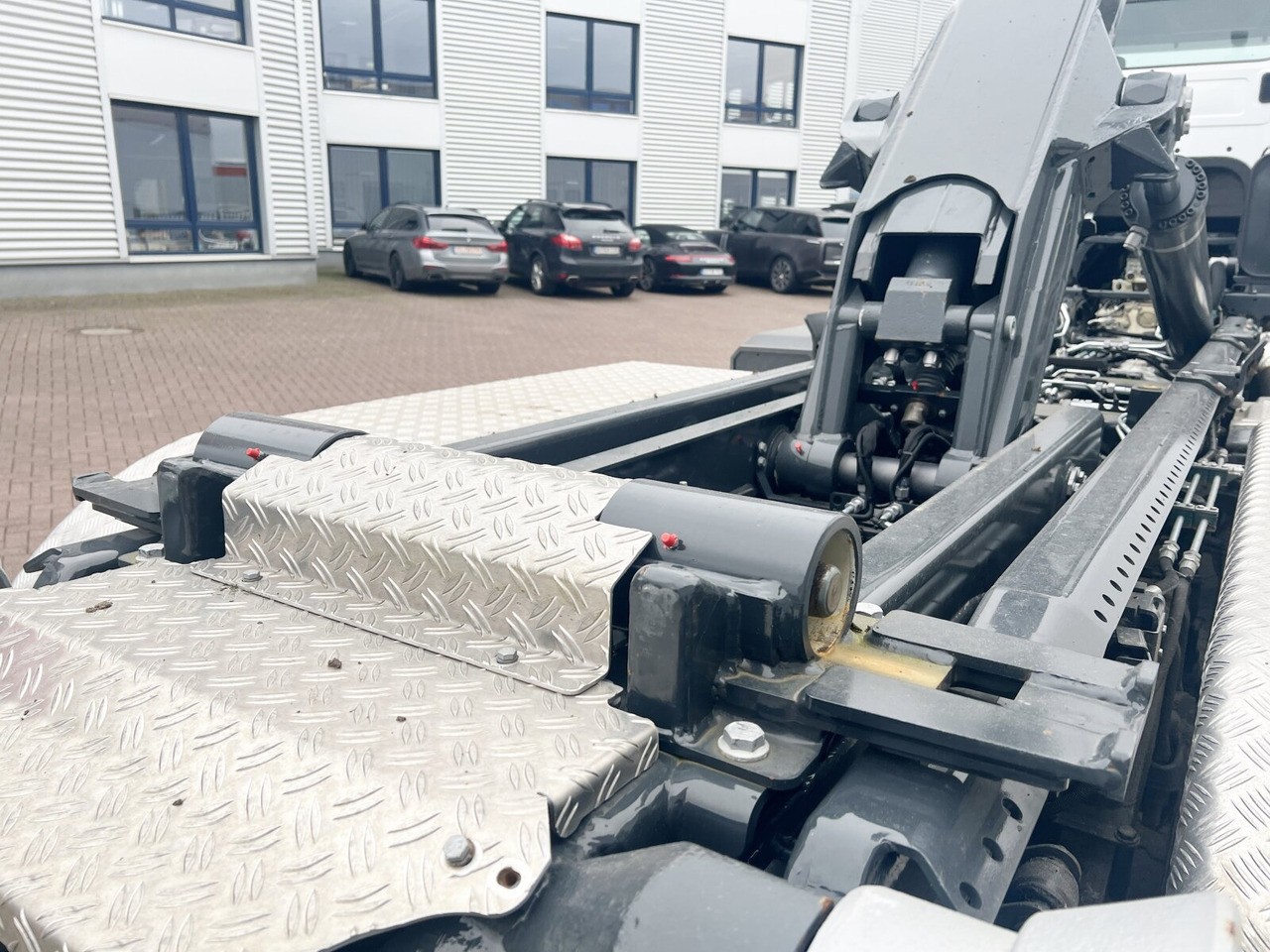 Mercedes-Benz Arocs 4142/48 8x4/4 Arocs 4142/48 8x4/4, Grounder, Meiller RS26 62-K, Funk, Motorabtrieb - شاحنة برافعة خطافية: صورة 2 Mercedes-Benz Arocs 4142/48 8x4/4 Arocs 4142/48 8x4/4, Grounder, Meiller RS26 62-K, Funk, Motorabtrieb - شاحنة برافعة خطافية: صورة 2