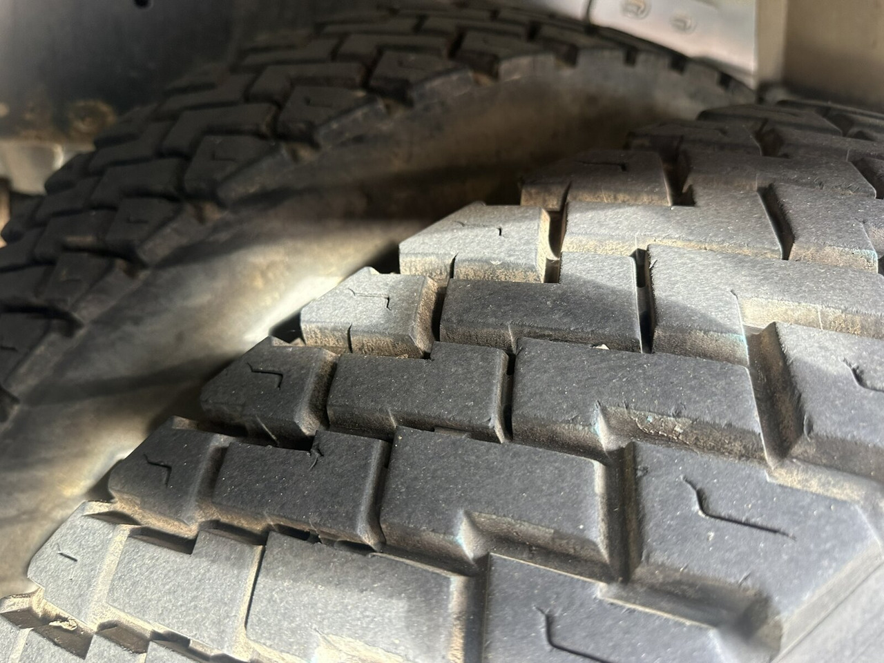 Mercedes-Benz Atego 1223 K 4x2 Atego 1223 K 4x2, AHK-Öl - شاحنة قلاب: صورة 2 Mercedes-Benz Atego 1223 K 4x2 Atego 1223 K 4x2, AHK-Öl - شاحنة قلاب: صورة 2