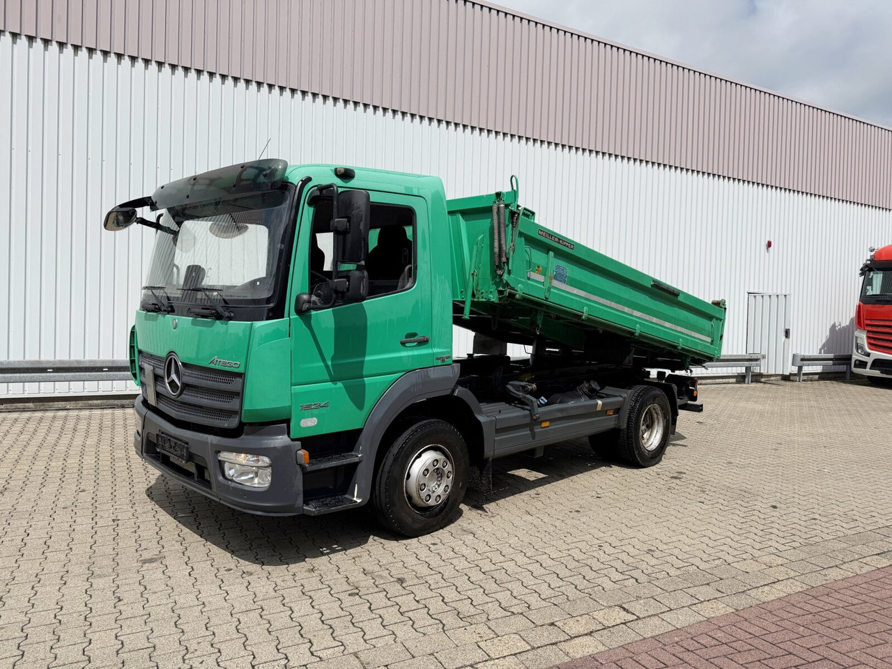 Mercedes-Benz Atego 1524 K 4x2 Atego 1524 K 4x2 - شاحنة قلاب: صورة 1 Mercedes-Benz Atego 1524 K 4x2 Atego 1524 K 4x2 - شاحنة قلاب: صورة 1