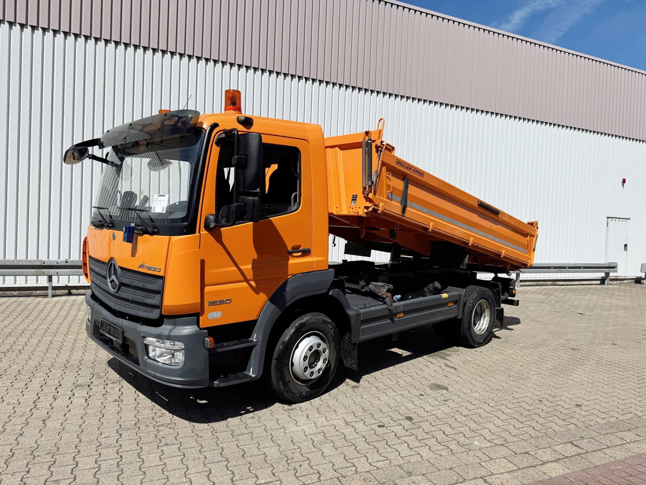 Mercedes-Benz Atego 1530 K 4x2 Atego 1530 K 4x2, Meiller 3-Seiten, 2x AHK - شاحنة قلاب: صورة 1 Mercedes-Benz Atego 1530 K 4x2 Atego 1530 K 4x2, Meiller 3-Seiten, 2x AHK - شاحنة قلاب: صورة 1
