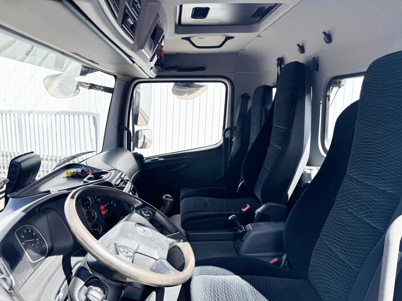 Mercedes-Benz Atego 1630 K 4x2 Atego 1630 K 4x2, 2x AHK - شاحنة قلاب: صورة 2 Mercedes-Benz Atego 1630 K 4x2 Atego 1630 K 4x2, 2x AHK - شاحنة قلاب: صورة 2